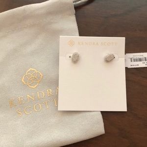 Kendra Scott Cade Silver Stud Earrings White Pearl